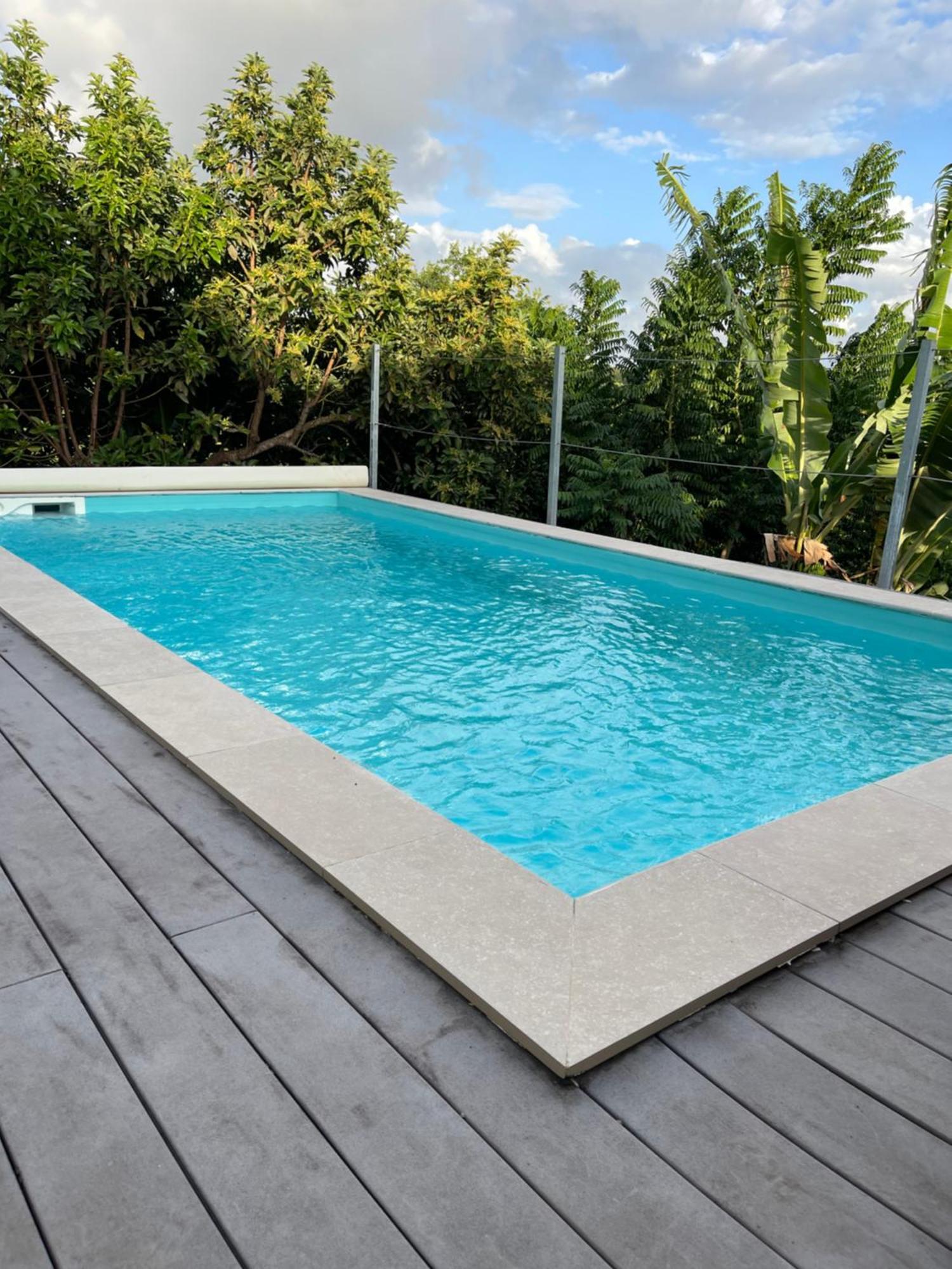 Appartement Lalau Avec Vue Sur La Mer Et Piscine Schoelcher Luaran gambar